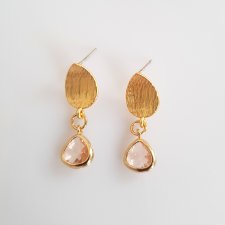 Peach in Gold