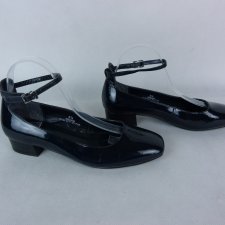 Marks&Spencer Insolia buty lakierowane czółenka - 6,5 / 40