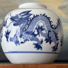 Hand painted - Sztuka wschodu w niebieskościach  chiński smok na rok smoka