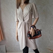Zara beżowa dopasowana sukienka midi sztuczny zamsz ciepły jasny beż 36 S