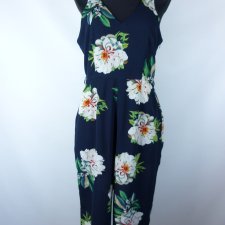 Pink Boutique kombinezon letni w kwiaty / 10-38