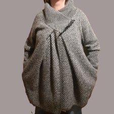 80% wełna * made in Italy * kokon * przejściowa kurtka * krótki płaszcz z wełny * asymetryczny L / XL oversize