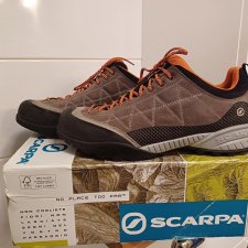 Buty sportowe Scarpa.