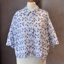 Bluzka crop bawełna muślin hafty kobalt i biel XS S