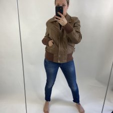piaskowa skórzana kurtka