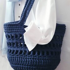 SZNURKOWA TORBA W KOLORZE JEANS