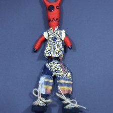 Diabełek Podróżnik – ręcznie szyta maskotka pełna przygód