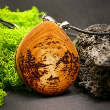 Wisiorek "Zachód słońca nad jeziorem" – spokój, który nosisz blisko serca - pirografia, handmade