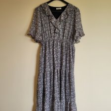 Lekka sukienka rozm 40 - 42
