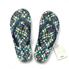 nowe klapki Japonki w kwiatki Mango Kids 33