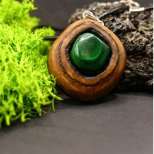 Wisiorek "Magia Malachitu"–amulet z duszą-brzoza,pirografia, prezent -Dzień Matki, Unique Jewelry Design; Luxury Wooden Jewellery