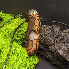 Wisiorek - Wisiorek - Kwarc różowy i orzech – biżuteria z duszą ziemi, pirografia, handmade, prezent Dzień Matki Unique Jewelry Design; Luxury Wooden 