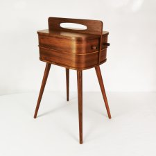 Modernistyczna szafka-pomocnik- niciak, Dania, lata 60.