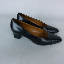 Kurt Geiger skórzane czółenka skóra 37 24 cm