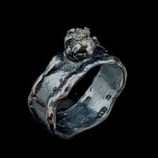 DIAMENT W SUROWYM SREBRZE R 16