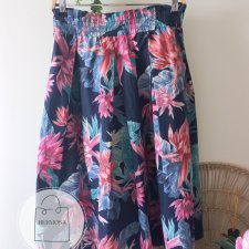 Spódnica midi w kwiaty Stradivarius