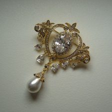 ELEGANCKA BROSZKA