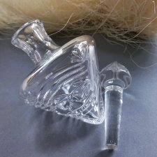 Kryształowy flakonik - perfumetka