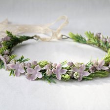 Lawendowa rosa – eteryczny wianek ślubny z pastelowymi kwiatami i zielenią jak z łąki