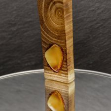 Wisiorek "Bursztynowa asceza", pirografia, akacja, naturalne drewno, oryginalna biżuteria, dla niej