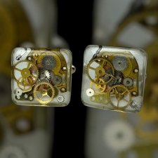 MAN'S PRECIOUS 18