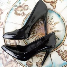 BUTY NA OBCASIE SZPILKI 40