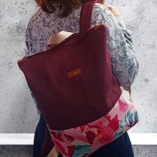 Burgundowy plecak kurierski z suwakiem