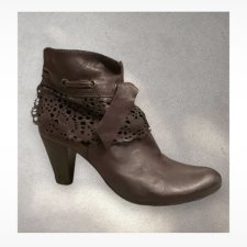 Amazing vintage Italian leather pointed toe ankle boots designer y2k 90s size 40