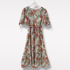 Stunning vintage floral dress with puff sleeves