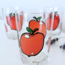 Szklanka w jabłuszka, Katarzyna Hałas