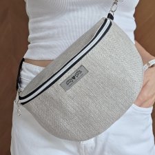 Beżowa nerka na ramię z plecionego materiału boho