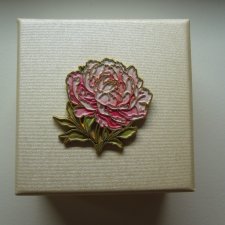PIN PRZYPINKA BROSZKA KWIAT PIWONIA