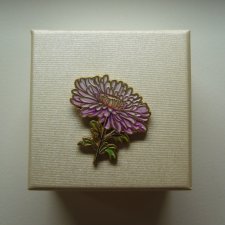 PIN PRZYPINKA BROSZKA KWIAT ASTER