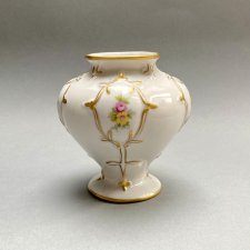 Wazonik porcelanowy Royal Dux Bohemia lata 90