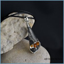 VOLCANIC AMBER – Naszyjnik ze Srebra, Bursztynu i Lawy