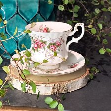 Royal Albert filiżanka do kawy ze spodkiem wzór Lavender Rose