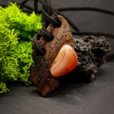 Wisiorek - "Wierzbowy Karneol" wierzba, wypalane w drewnie, pirografia, oryginalna biżuteria, dla niej, dla kobiet