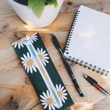 Etui organizer z tęczowym zamkiem stokrotki handmade OP03