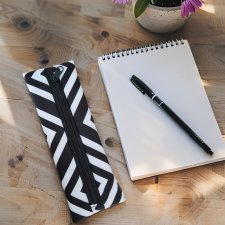 Czarno-biały piórnik etui organizer uniseks handmade OP05