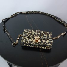 Accessorize mała torebka w panterkę na długim pasku