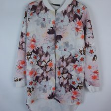 Venus cienka dłuższa bluza w kwiaty 10 / 38