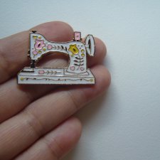 PIN PRZYPINKA BROSZKA MASZYNA DO SZYCIA