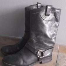 Tommy Hilfiger 40