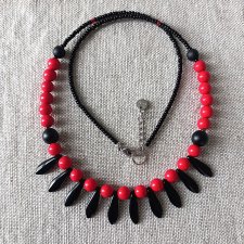 Naszyjnik jadeit z łezką