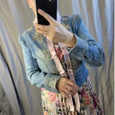 haftowany jeans