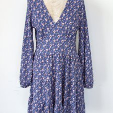 granatowa retro sukienka Mango w kwiatuszki r.L