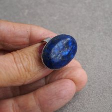 Pierścionek z lapis lazuli w stali szlachetnej, regulowany