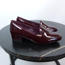Marks Spencer Footglove Wide Fit lakierowane czółenka 4 / 36 23,5 cm