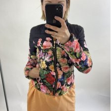 pikowana w kwiaty