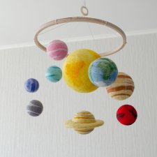 Karuzela kosmiczna z planetami • Mobil edukacyjny montessori do pokoju niemowlęcego • Dekoracja układu słonecznego dla małego astronauty i prezent na